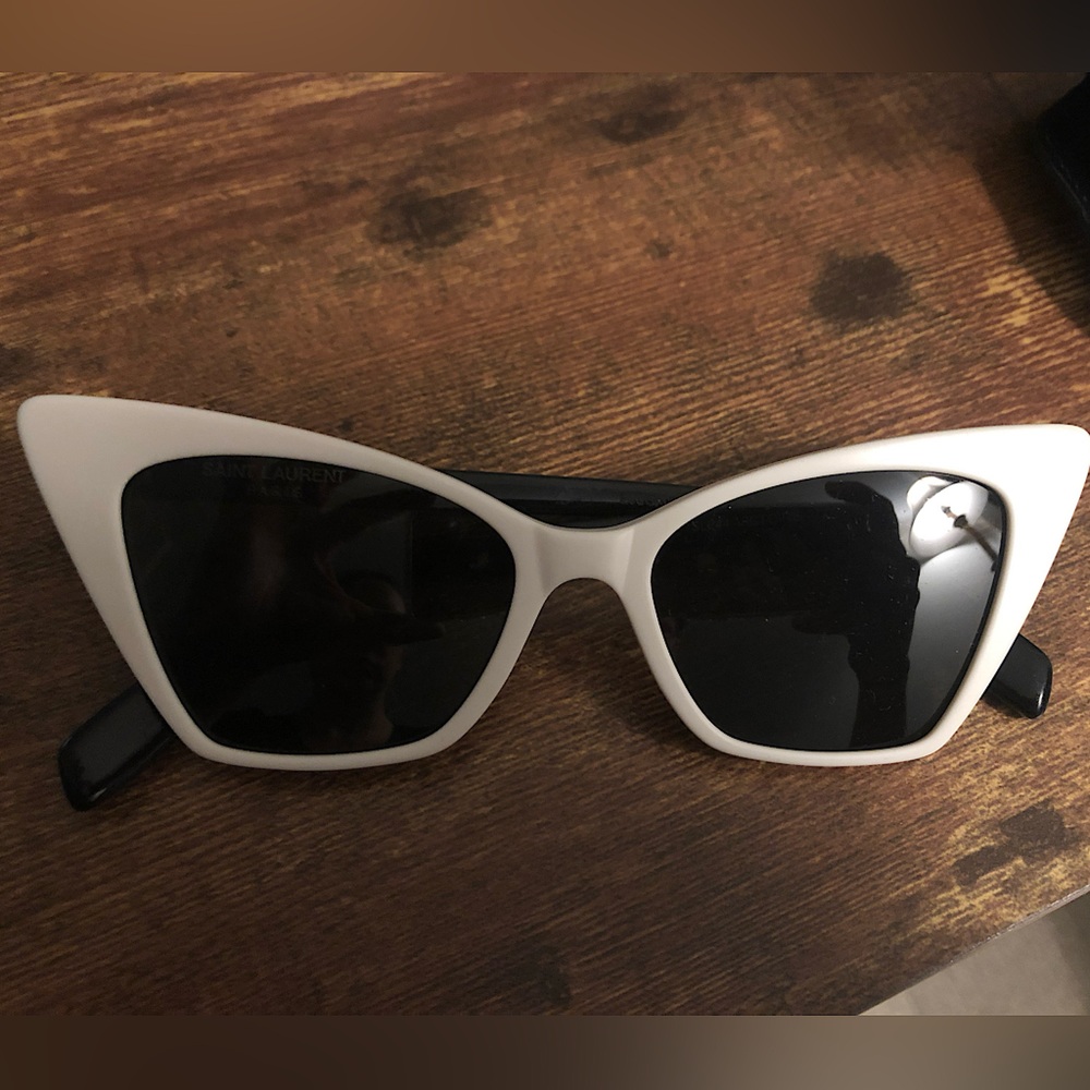 YSL Yves Saint Laurent Cat Eye Retro Black and White Polarized Sunglasses